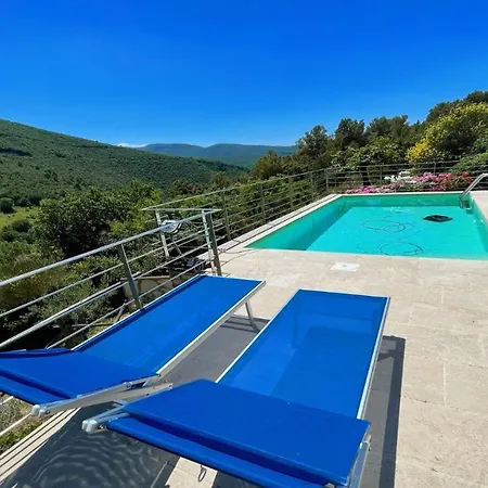 Italian House With Swimming Pool Onsite *