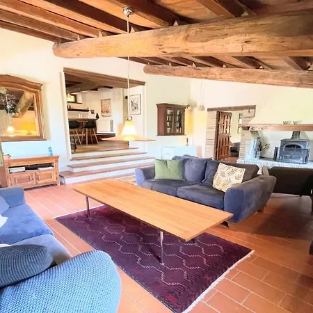 Italian House With Swimming Pool Onsite