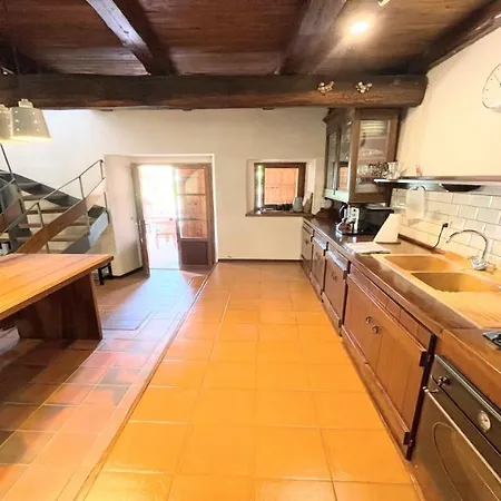 Italian House With Swimming Pool Onsite بيت للعطل *