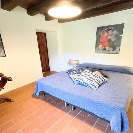 Italian House With Swimming Pool Onsite